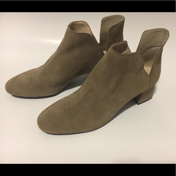 ZARA Stylish and appealing Bootie - Picture 1 of 9